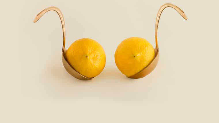 Faire grossir sa poitrine avec du citron